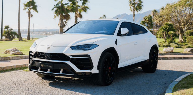 Hero-SectionCars-valerent-Urus-01-comp2