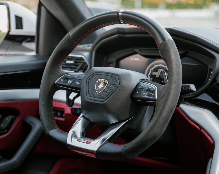 Lambo-Urus-Valerent-pic-01b