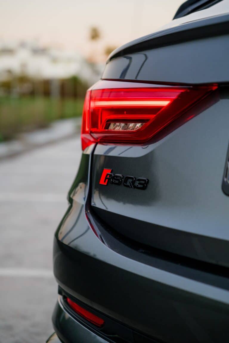 valerent-1-audi-rsq3-lambo-urus-90